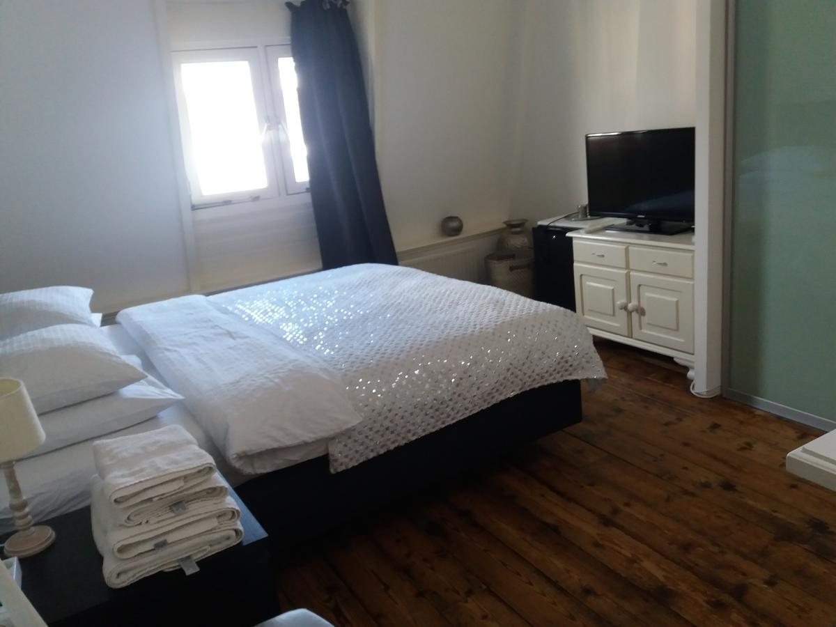 آميسفورت Jamila Suites المظهر الخارجي الصورة