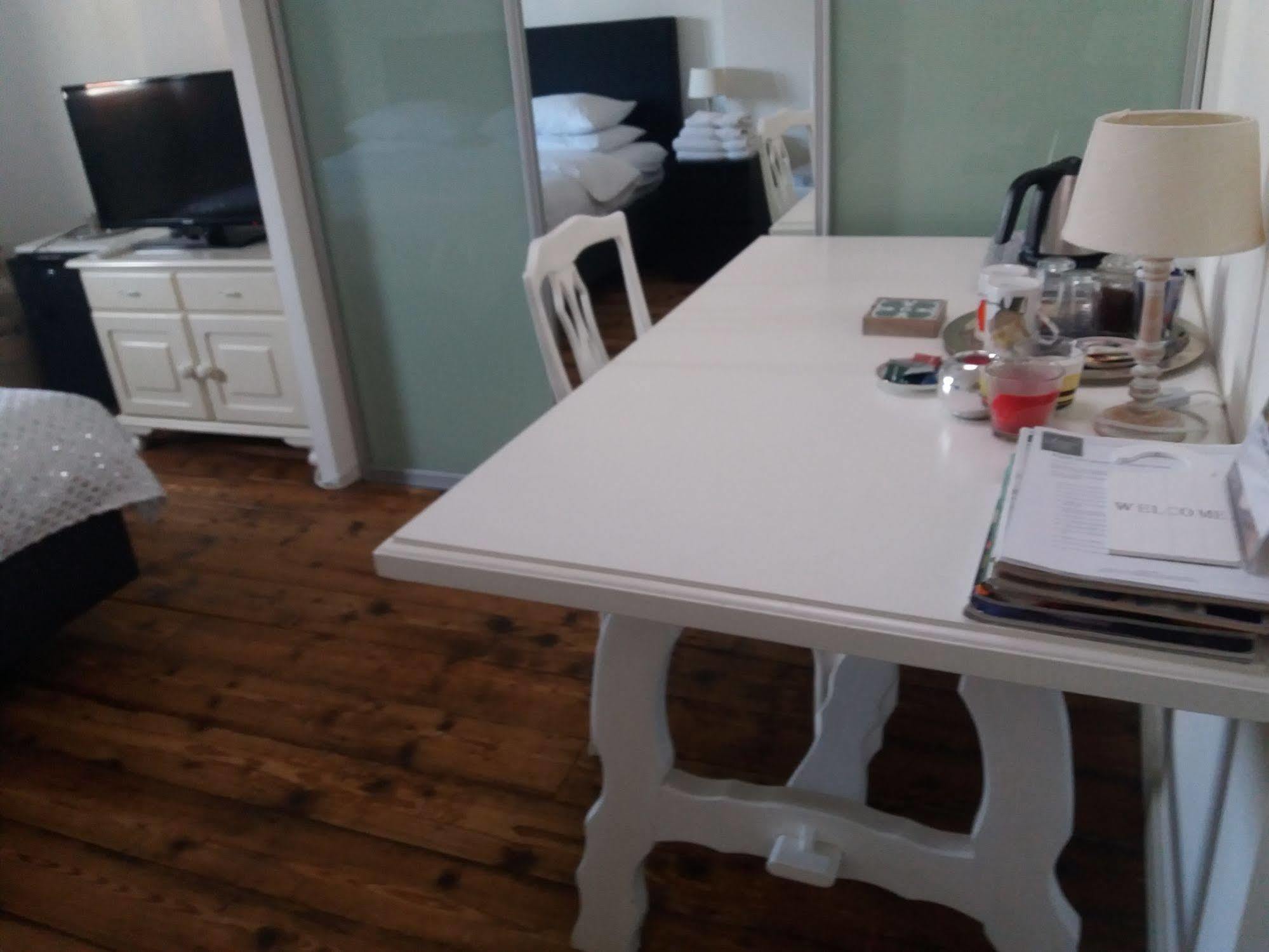 آميسفورت Jamila Suites المظهر الخارجي الصورة